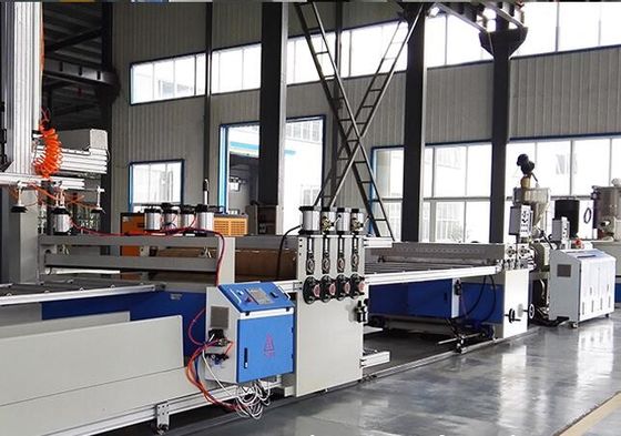 Полноавтоматическая производственная линия доски ПВК ВПК для деревянного шаблона здания пластмассы ВПК