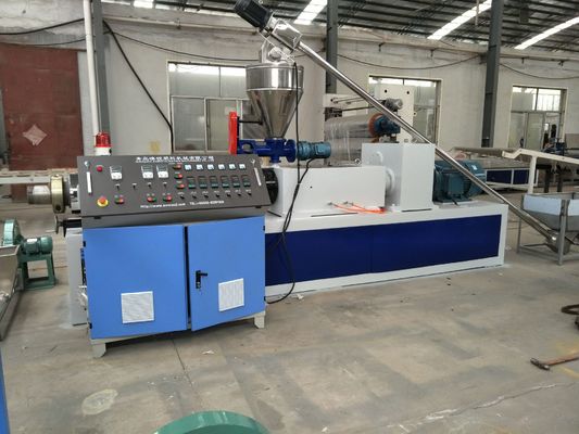 Хорошая цена. Электрический PVC привязывает пластиковые зерна подвергает двойную машину механической обработке Pelletizing PVC винта онлайн