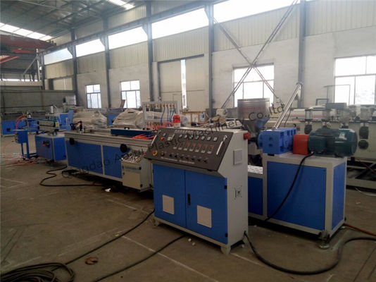 Хорошая цена. Линия штранг-прессования профиля КЭ полностью автоматическая пластиковая для продукции профиля окна ПВК онлайн