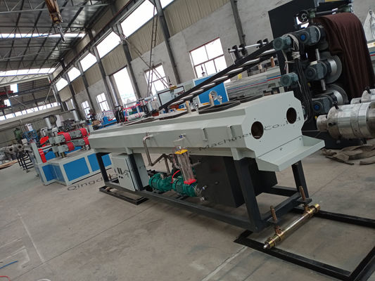 Хорошая цена. линия 50kg/H штранг-прессования трубы PVC 125kw пластиковая с полостью 2 онлайн