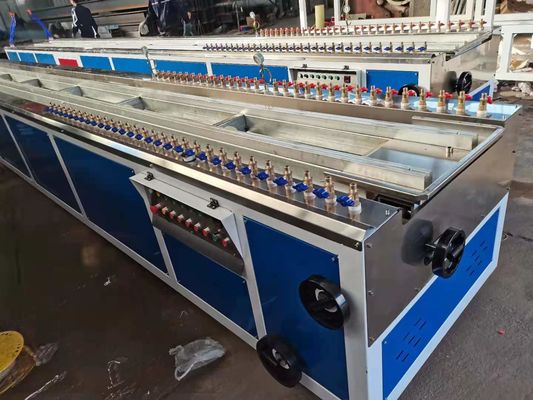 Хорошая цена. Производственная линия 300kg/H профиля двойного винта пластиковая WPC онлайн