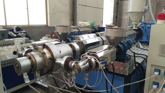 Хорошая цена. Штрангпресс одиночного винта трубы PLC LLDPE повторно используя Pelletizing онлайн