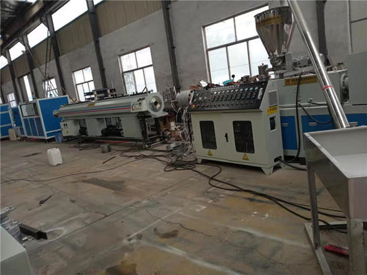 пластиковая труба 200kg/H делая производственную линию трубы PVC машин 250mm